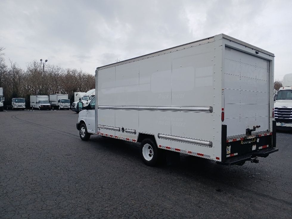 Light Duty Box Truck-Light and Medium Duty Trucks-GMC-2021-Savana G33903-Greensboro-NC-108,783\n\t\tmiles-$ 29,000 - Image 6
