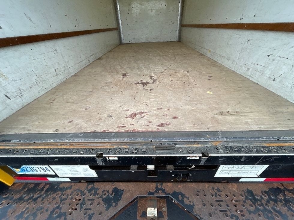 Light Duty Box Truck-Light and Medium Duty Trucks-GMC-2021-Savana G33903-Greensboro-NC-109,985\n\t\tmiles-$ 11,000 - Image 10