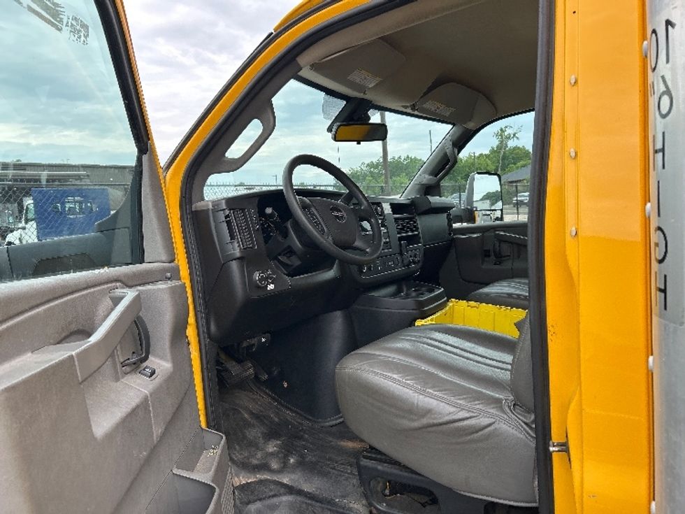 Light Duty Box Truck-Light and Medium Duty Trucks-GMC-2021-Savana G33903-Greensboro-NC-109,985\n\t\tmiles-$ 11,000 - Image 16