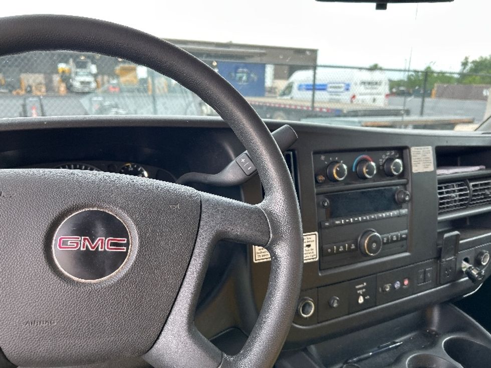 Light Duty Box Truck-Light and Medium Duty Trucks-GMC-2021-Savana G33903-Greensboro-NC-109,985\n\t\tmiles-$ 11,000 - Image 17