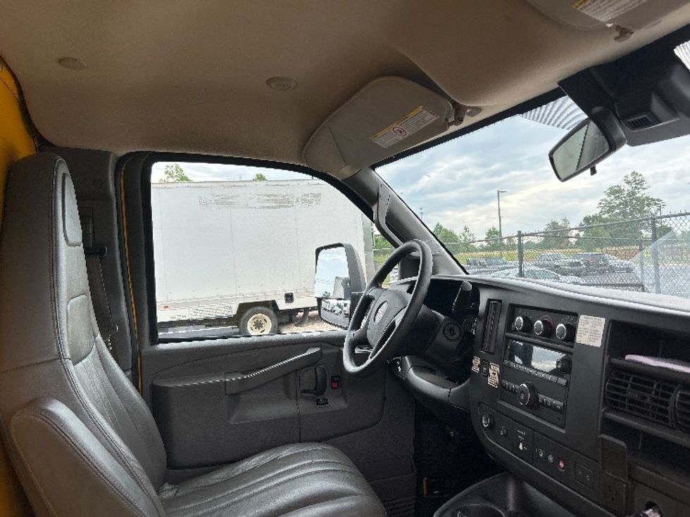 Light Duty Box Truck-Light and Medium Duty Trucks-GMC-2021-Savana G33903-Greensboro-NC-109,985\n\t\tmiles-$ 11,000 - Image 22