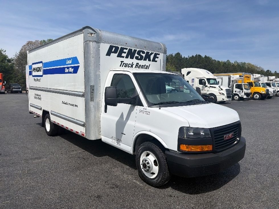 Light Duty Box Truck-Light and Medium Duty Trucks-GMC-2021-Savana G33903-Greensboro-NC-112,319\n\t\tmiles-$ 29,250 - Image 1