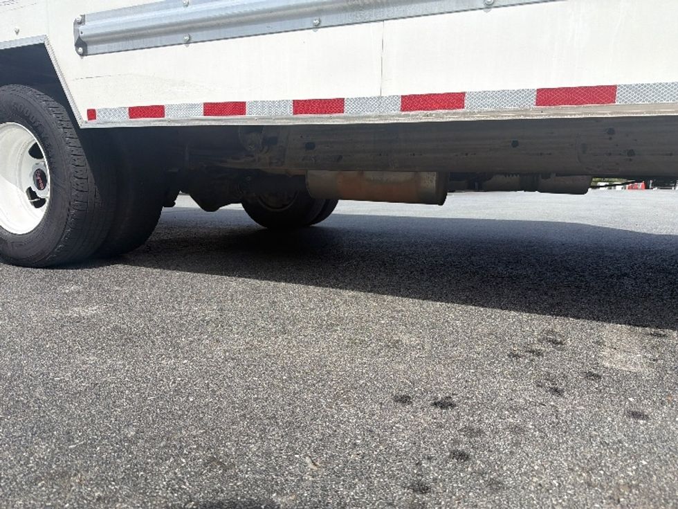 Light Duty Box Truck-Light and Medium Duty Trucks-GMC-2021-Savana G33903-Greensboro-NC-112,319\n\t\tmiles-$ 29,250 - Image 13