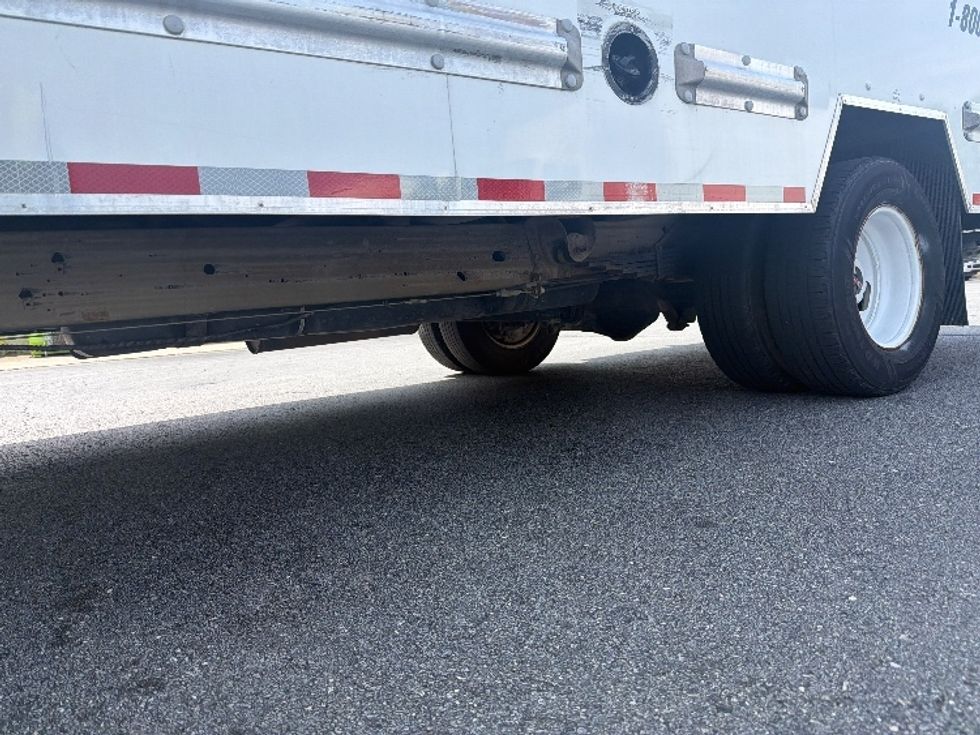 Light Duty Box Truck-Light and Medium Duty Trucks-GMC-2021-Savana G33903-Greensboro-NC-112,319\n\t\tmiles-$ 29,250 - Image 5