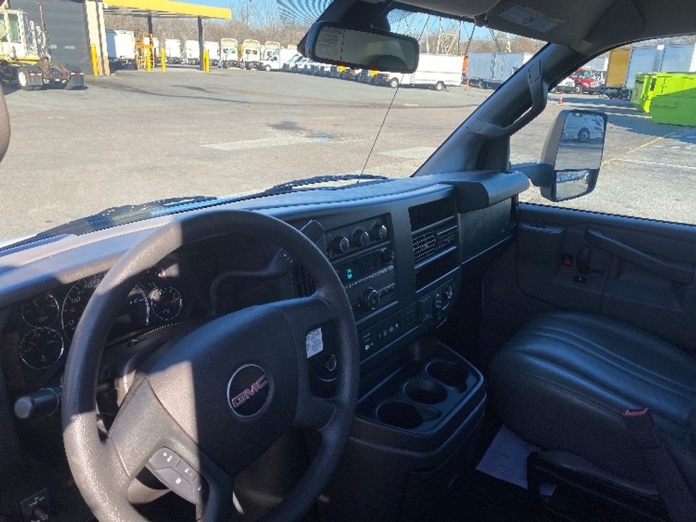 Light Duty Box Truck-Light and Medium Duty Trucks-GMC-2021-Savana G33903-Greensboro-NC-114,852\n\t\tmiles-$ 28,250 - Image 16
