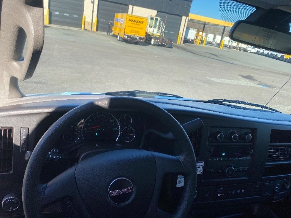 Light Duty Box Truck-Light and Medium Duty Trucks-GMC-2021-Savana G33903-Greensboro-NC-114,852\n\t\tmiles-$ 28,250 - Image 17