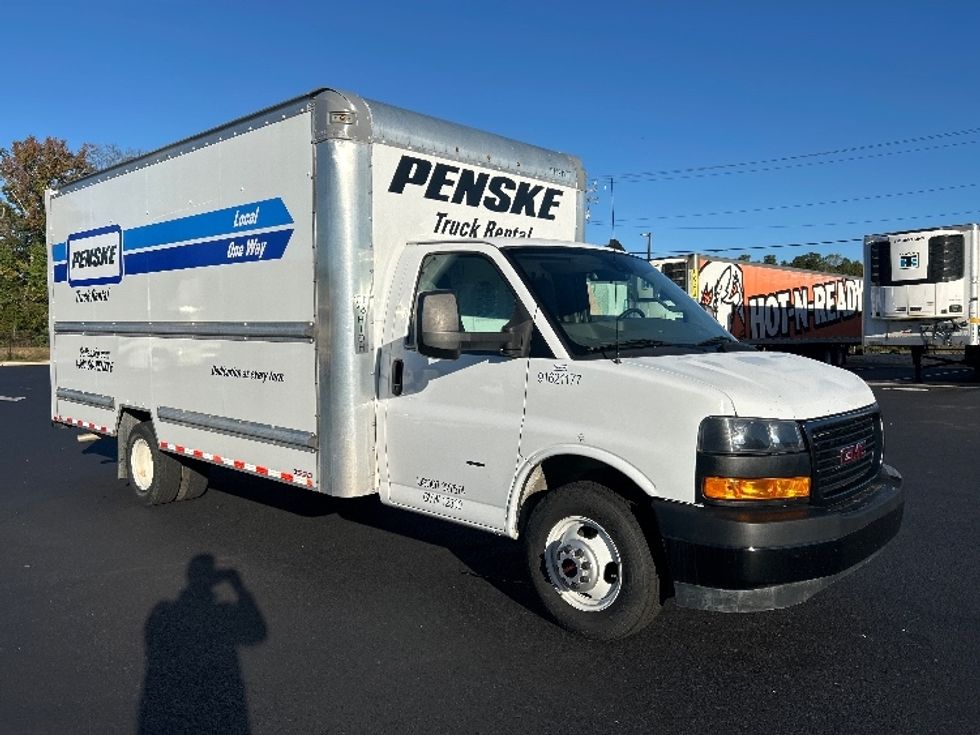 Light Duty Box Truck-Light and Medium Duty Trucks-GMC-2021-Savana G33903-Greensboro-NC-114,900\n\t\tmiles-$ 28,000 - Image 1