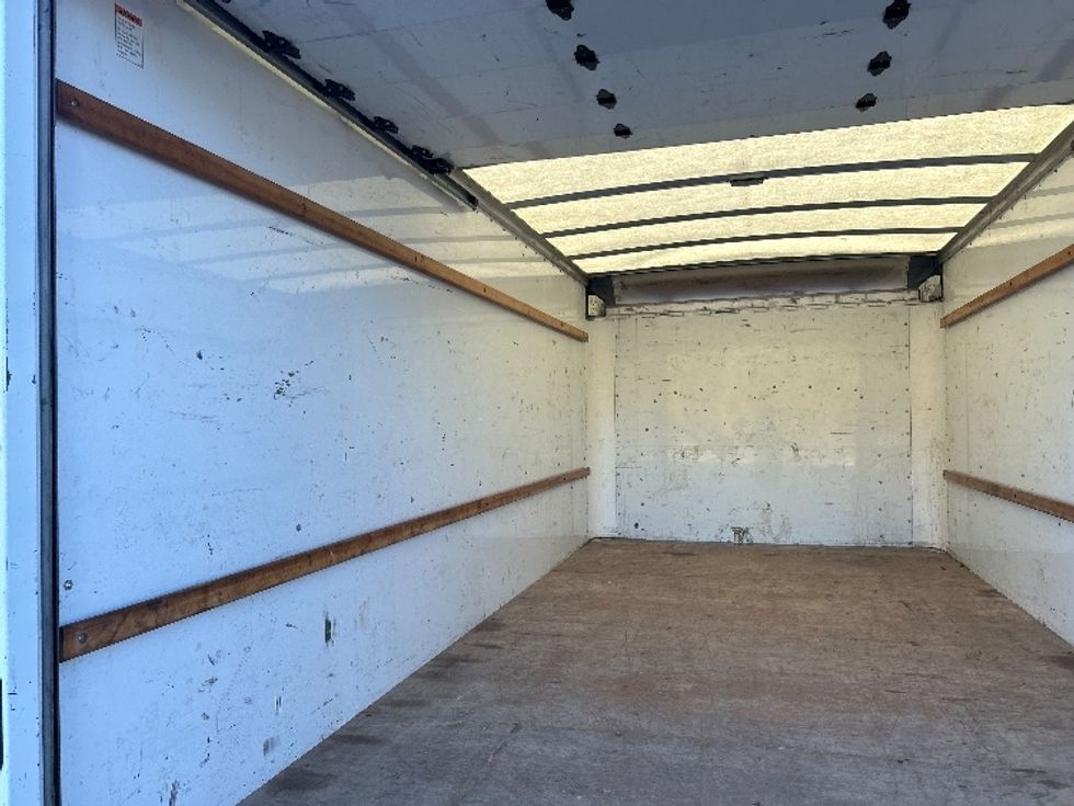 Light Duty Box Truck-Light and Medium Duty Trucks-GMC-2021-Savana G33903-Greensboro-NC-114,900\n\t\tmiles-$ 28,000 - Image 11