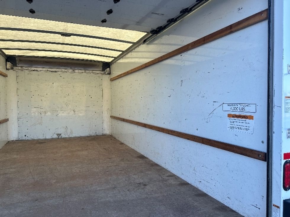 Light Duty Box Truck-Light and Medium Duty Trucks-GMC-2021-Savana G33903-Greensboro-NC-114,900\n\t\tmiles-$ 28,000 - Image 12