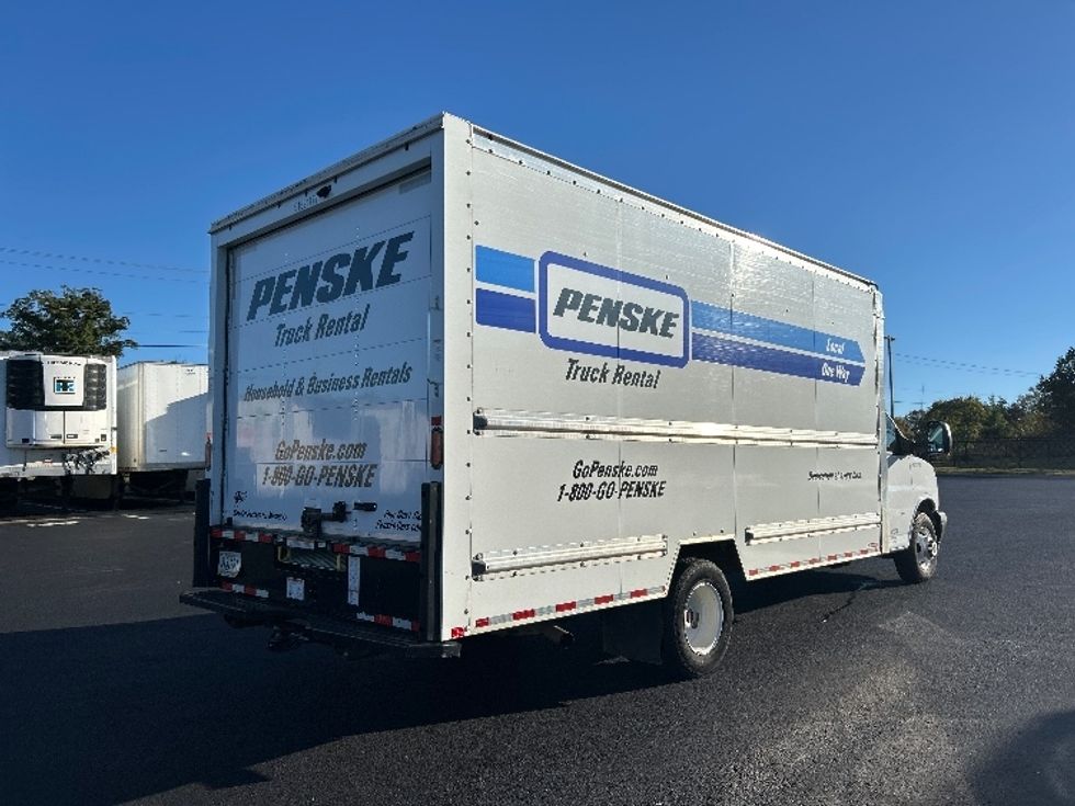 Light Duty Box Truck-Light and Medium Duty Trucks-GMC-2021-Savana G33903-Greensboro-NC-114,900\n\t\tmiles-$ 28,000 - Image 13