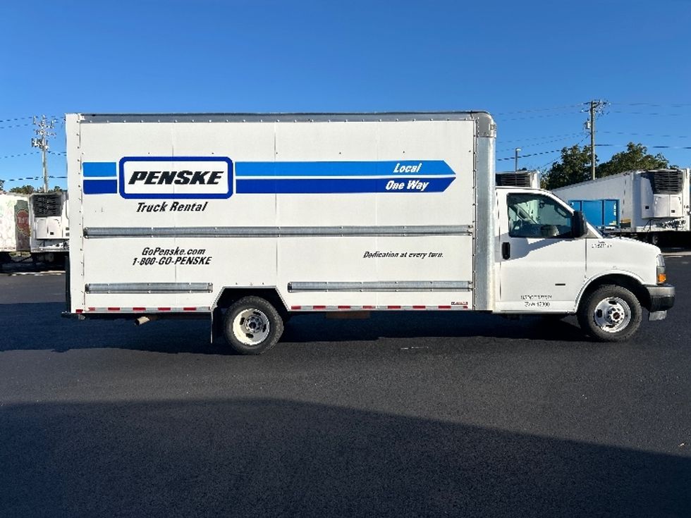 Light Duty Box Truck-Light and Medium Duty Trucks-GMC-2021-Savana G33903-Greensboro-NC-114,900\n\t\tmiles-$ 28,000 - Image 15