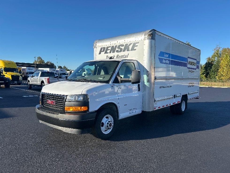 Light Duty Box Truck-Light and Medium Duty Trucks-GMC-2021-Savana G33903-Greensboro-NC-114,900\n\t\tmiles-$ 28,000 - Image 3