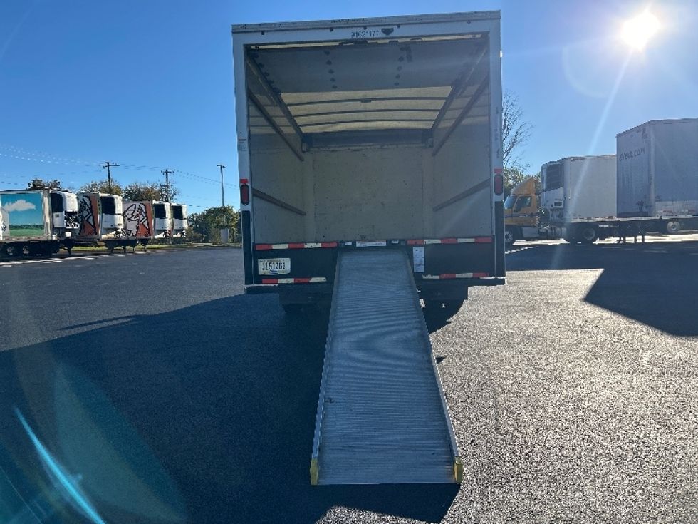 Light Duty Box Truck-Light and Medium Duty Trucks-GMC-2021-Savana G33903-Greensboro-NC-114,900\n\t\tmiles-$ 28,000 - Image 9