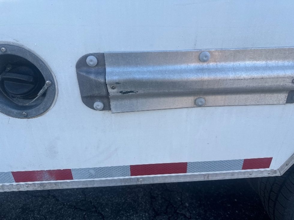 Light Duty Box Truck-Light and Medium Duty Trucks-GMC-2021-Savana G33903-Greensboro-NC-115,896\n\t\tmiles-$ 29,250 - Image 25