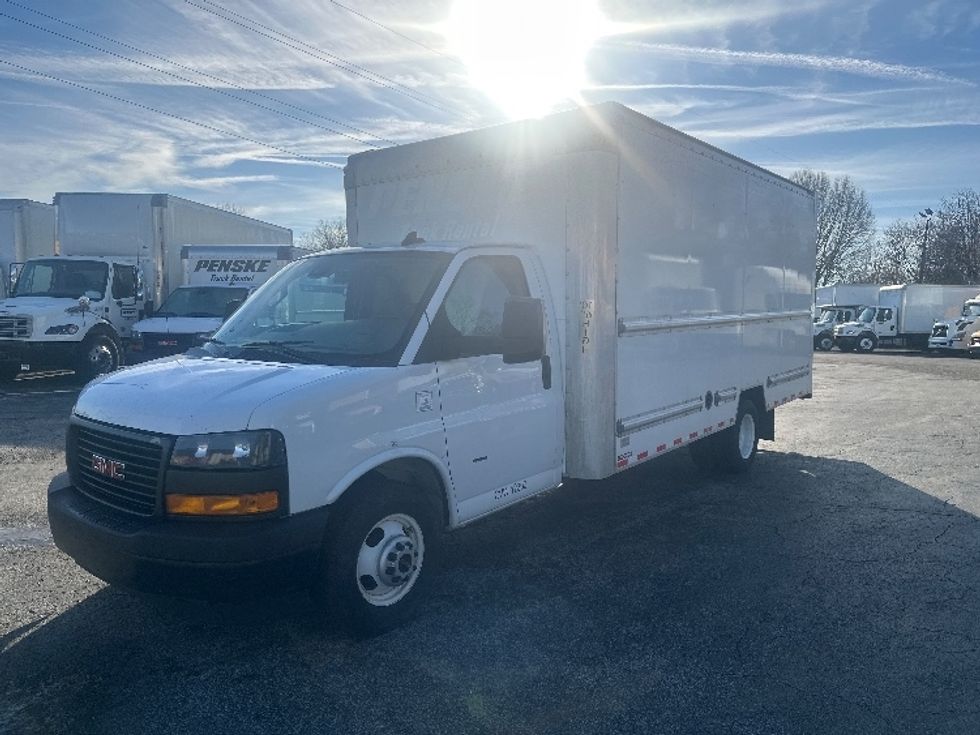 Light Duty Box Truck-Light and Medium Duty Trucks-GMC-2021-Savana G33903-Greensboro-NC-115,896\n\t\tmiles-$ 29,250 - Image 3