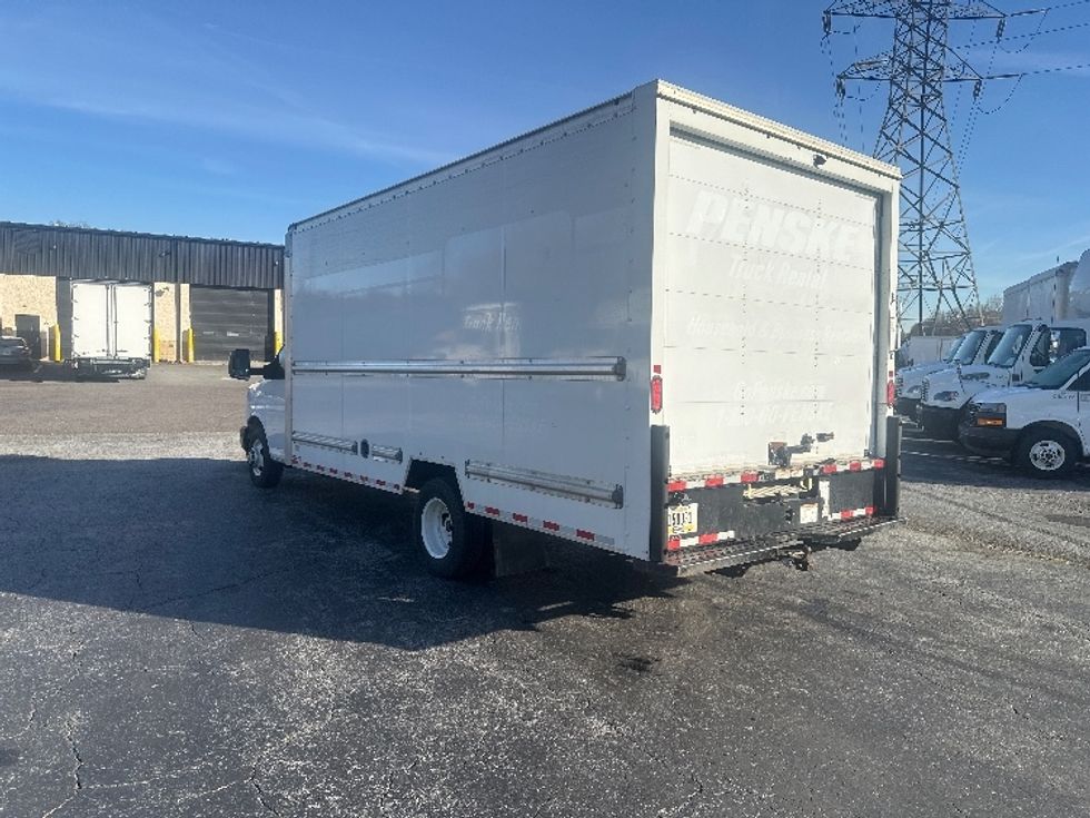 Light Duty Box Truck-Light and Medium Duty Trucks-GMC-2021-Savana G33903-Greensboro-NC-115,896\n\t\tmiles-$ 29,250 - Image 6