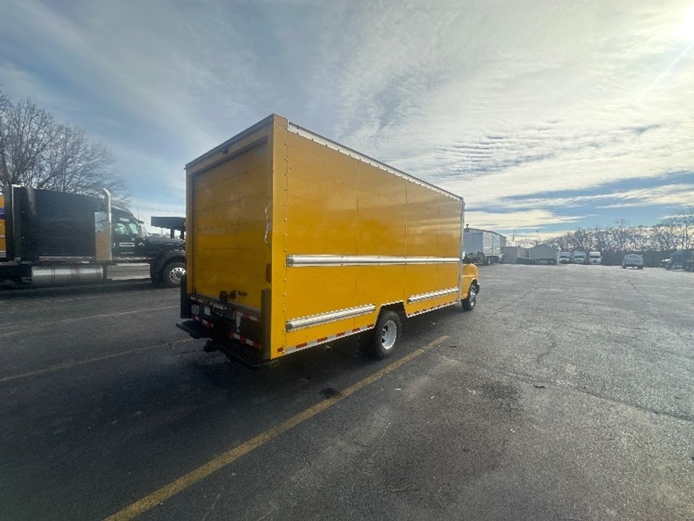 Light Duty Box Truck-Light and Medium Duty Trucks-GMC-2021-Savana G33903-Greensboro-NC-116,099\n\t\tmiles-$ 25,000 - Image 12