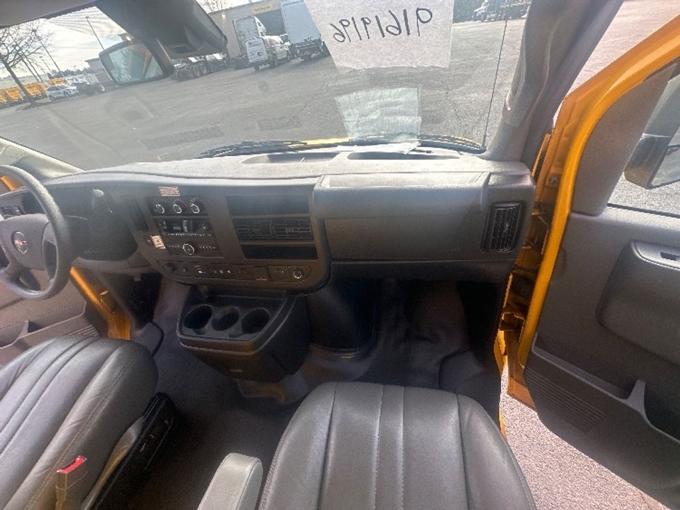 Light Duty Box Truck-Light and Medium Duty Trucks-GMC-2021-Savana G33903-Greensboro-NC-116,099\n\t\tmiles-$ 25,000 - Image 20