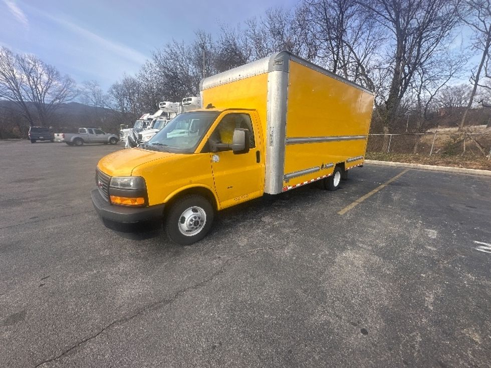 Light Duty Box Truck-Light and Medium Duty Trucks-GMC-2021-Savana G33903-Greensboro-NC-116,099\n\t\tmiles-$ 25,000 - Image 3