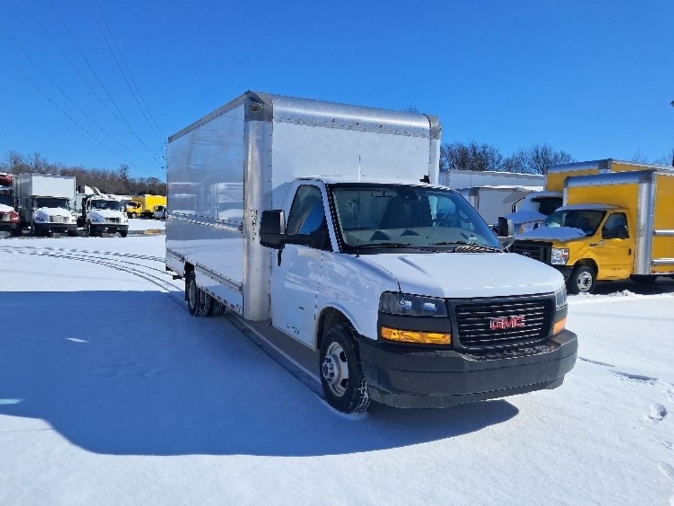 Light Duty Box Truck-Light and Medium Duty Trucks-GMC-2021-Savana G33903-Greensboro-NC-117,740\n\t\tmiles-$ 28,000 - Image 1