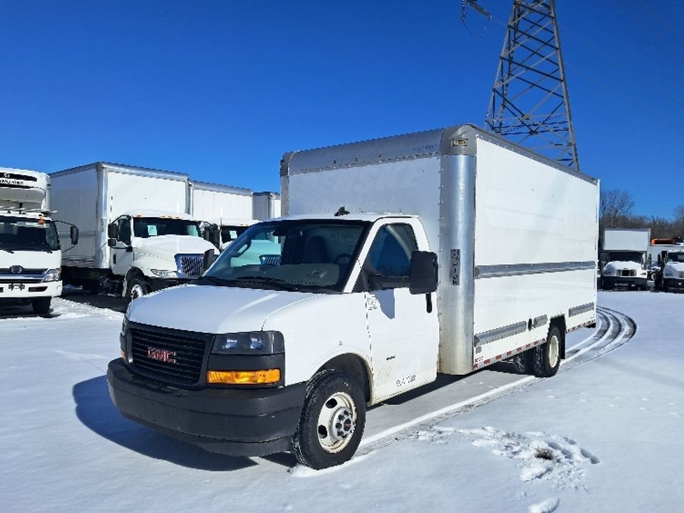 Light Duty Box Truck-Light and Medium Duty Trucks-GMC-2021-Savana G33903-Greensboro-NC-117,740\n\t\tmiles-$ 28,000 - Image 3