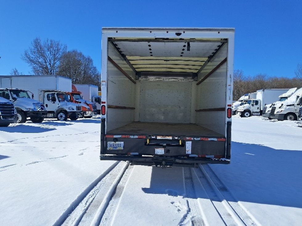 Light Duty Box Truck-Light and Medium Duty Trucks-GMC-2021-Savana G33903-Greensboro-NC-117,740\n\t\tmiles-$ 28,000 - Image 8