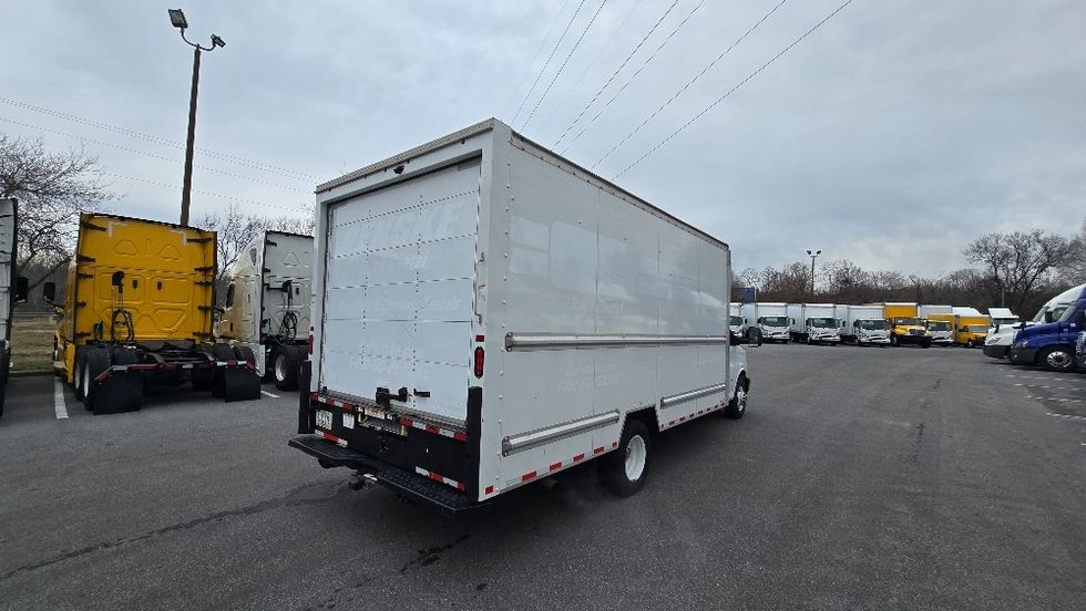 Light Duty Box Truck-Light and Medium Duty Trucks-GMC-2021-Savana G33903-Greensboro-NC-118,009\n\t\tmiles-$ 27,750 - Image 13