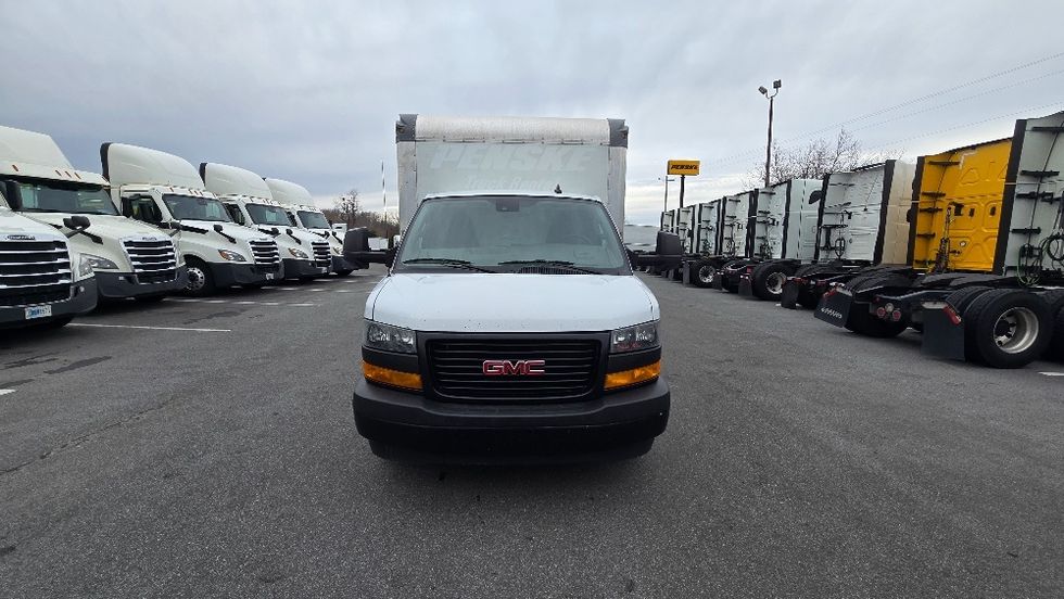 Light Duty Box Truck-Light and Medium Duty Trucks-GMC-2021-Savana G33903-Greensboro-NC-118,009\n\t\tmiles-$ 27,750 - Image 2