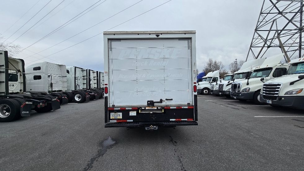 Light Duty Box Truck-Light and Medium Duty Trucks-GMC-2021-Savana G33903-Greensboro-NC-118,009\n\t\tmiles-$ 27,750 - Image 7