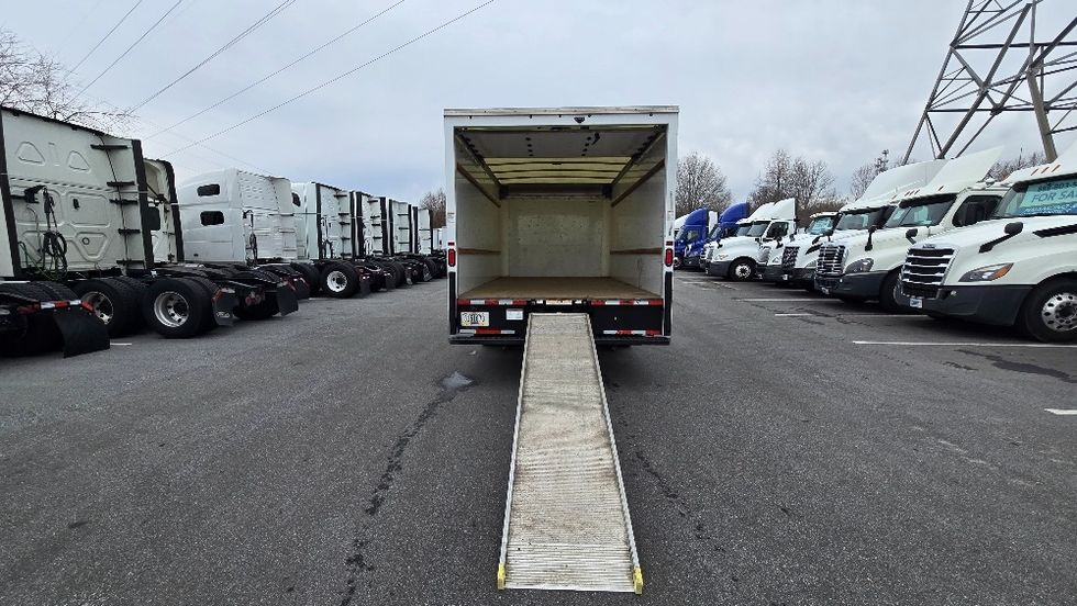 Light Duty Box Truck-Light and Medium Duty Trucks-GMC-2021-Savana G33903-Greensboro-NC-118,009\n\t\tmiles-$ 27,750 - Image 9