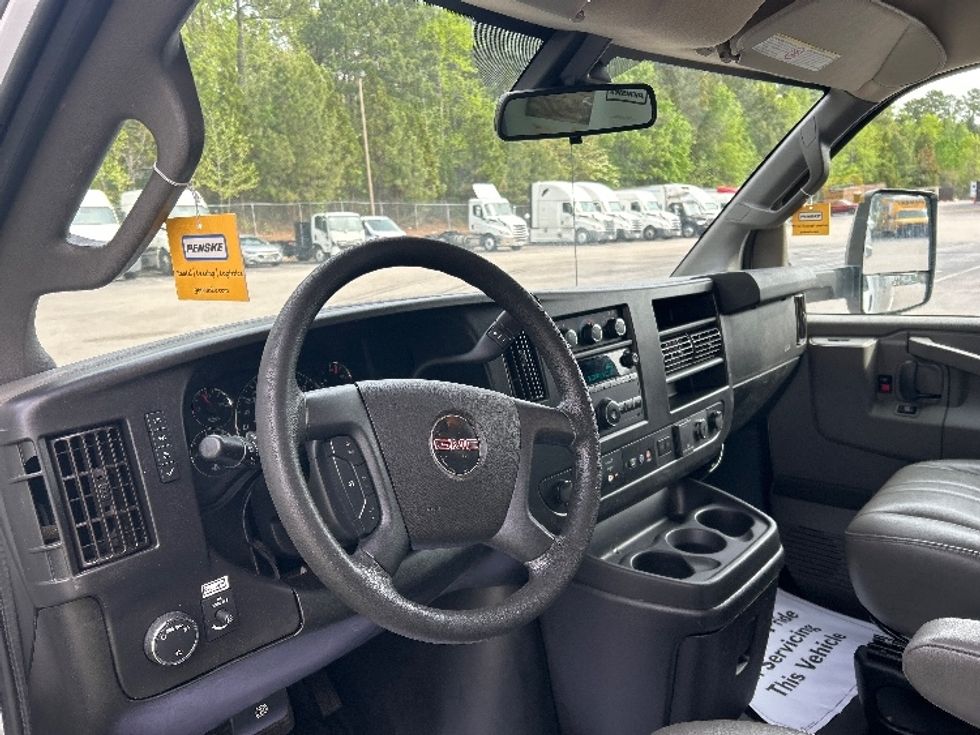 Light Duty Box Truck-Light and Medium Duty Trucks-GMC-2021-Savana G33903-Greensboro-NC-133,285\n\t\tmiles-$ 26,750 - Image 17