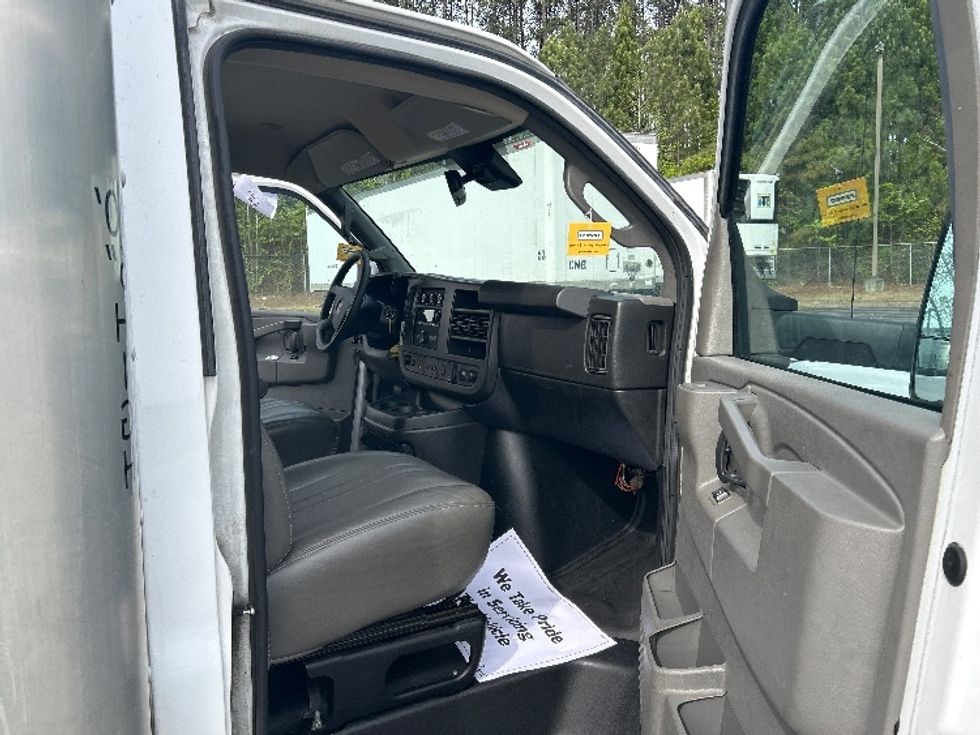 Light Duty Box Truck-Light and Medium Duty Trucks-GMC-2021-Savana G33903-Greensboro-NC-133,285\n\t\tmiles-$ 26,750 - Image 20