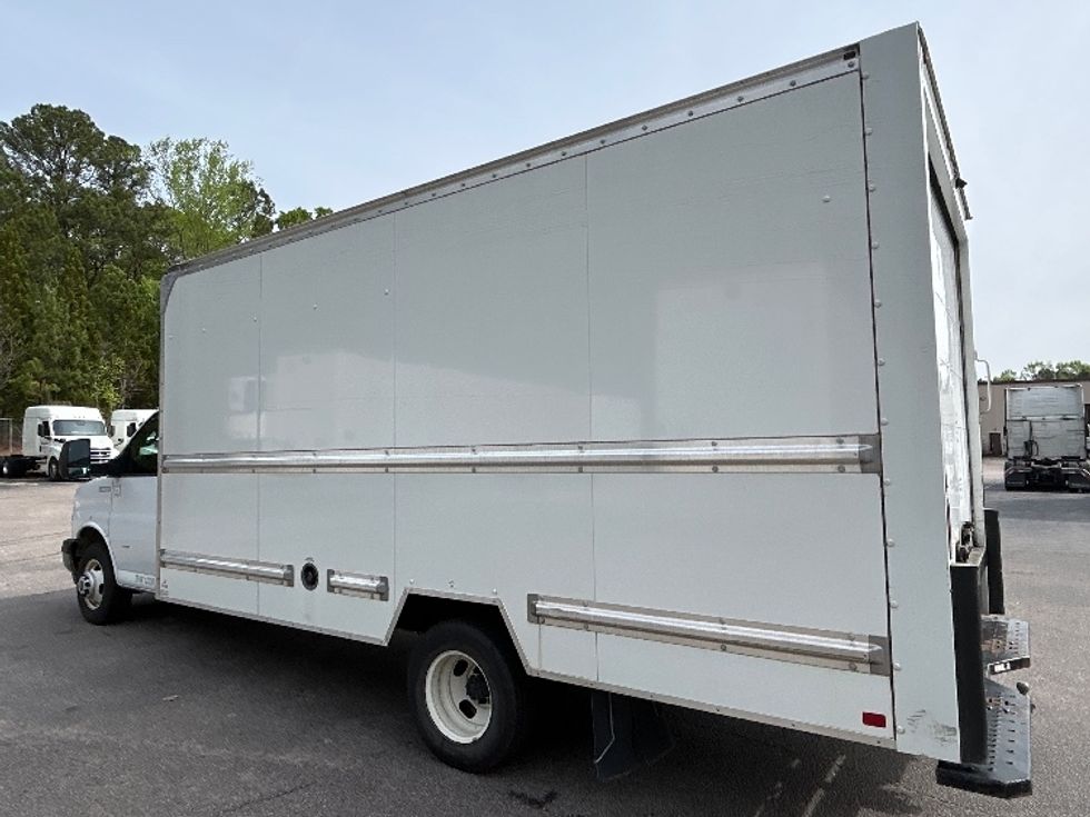 Light Duty Box Truck-Light and Medium Duty Trucks-GMC-2021-Savana G33903-Greensboro-NC-133,285\n\t\tmiles-$ 26,750 - Image 6