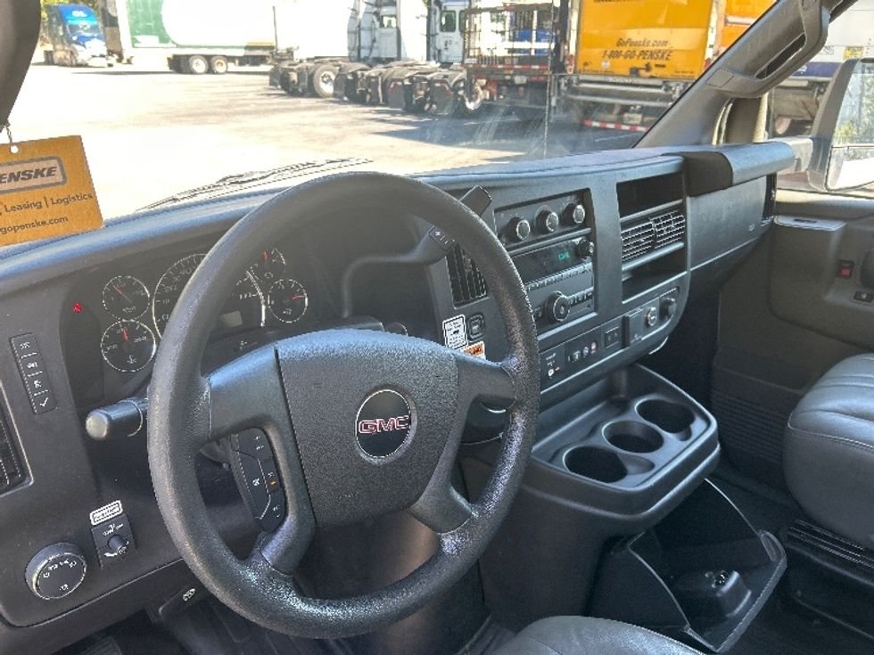 Light Duty Box Truck-Light and Medium Duty Trucks-GMC-2021-Savana G33903-Greensboro-NC-135,529\n\t\tmiles-$ 24,500 - Image 17