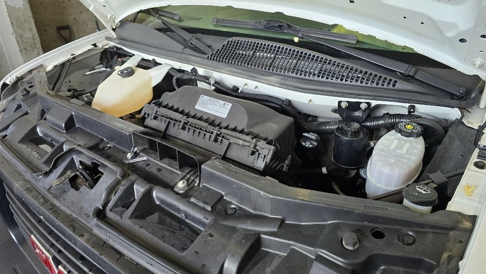 Light Duty Box Truck-Light and Medium Duty Trucks-GMC-2021-Savana G33903-Greensboro-NC-87,280\n\t\tmiles-$ 32,750 - Image 24