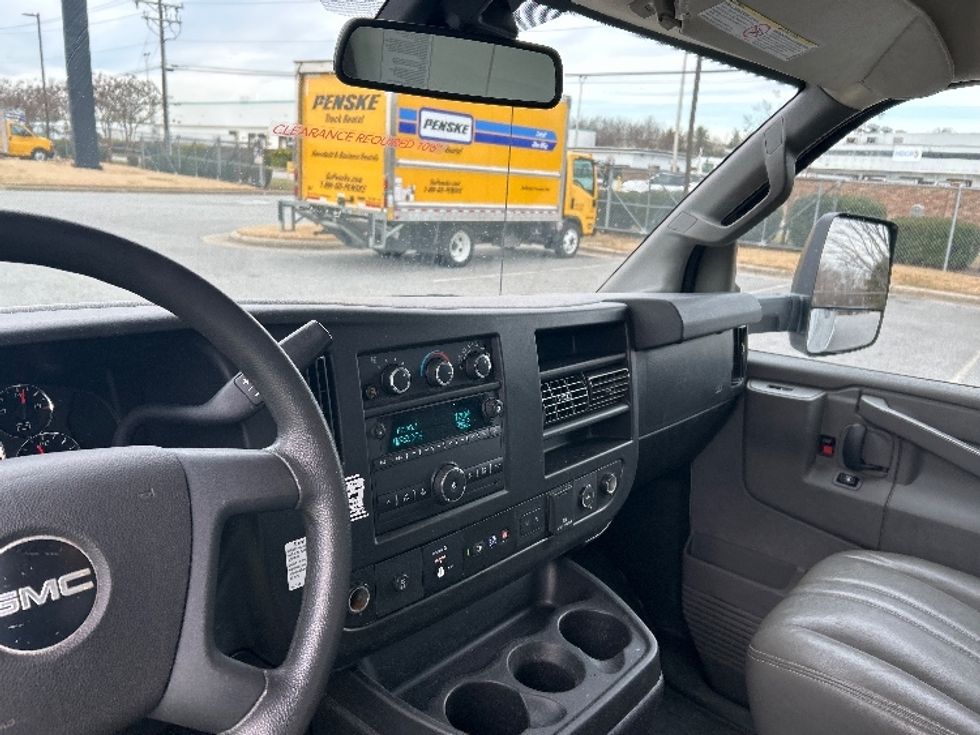 Light Duty Box Truck-Light and Medium Duty Trucks-GMC-2021-Savana G33903-Greensboro-NC-87,317\n\t\tmiles-$ 32,750 - Image 17