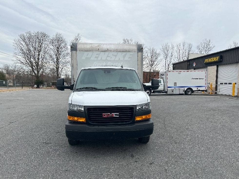 Light Duty Box Truck-Light and Medium Duty Trucks-GMC-2021-Savana G33903-Greensboro-NC-87,317\n\t\tmiles-$ 32,750 - Image 2