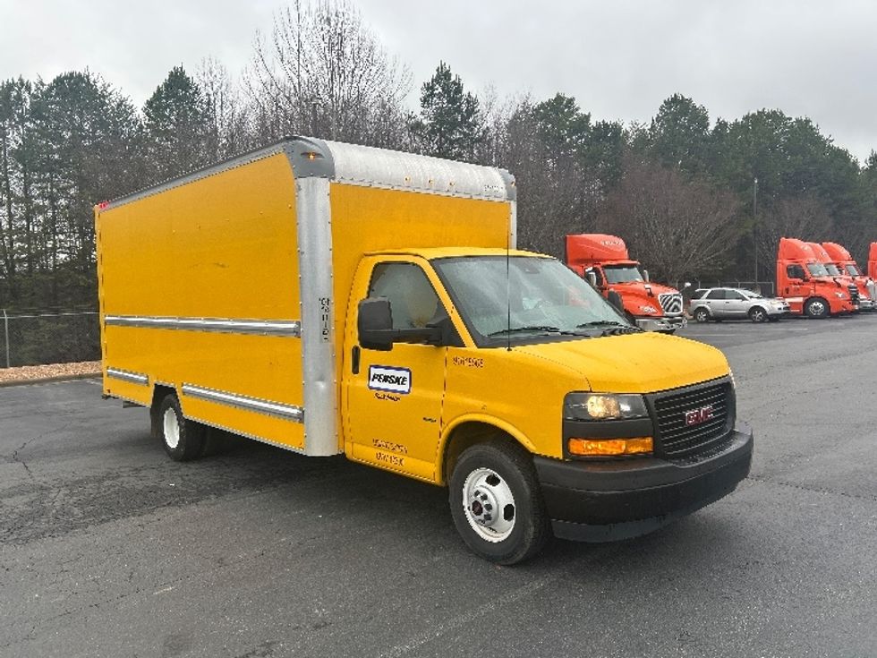 Light Duty Box Truck-Light and Medium Duty Trucks-GMC-2021-Savana G33903-Greensboro-NC-91,465\n\t\tmiles-$ 29,250 - Image 1