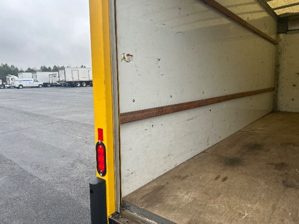 Light Duty Box Truck-Light and Medium Duty Trucks-GMC-2021-Savana G33903-Greensboro-NC-91,465\n\t\tmiles-$ 29,250 - Image 11