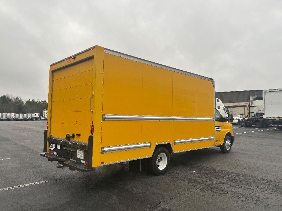 Light Duty Box Truck-Light and Medium Duty Trucks-GMC-2021-Savana G33903-Greensboro-NC-91,465\n\t\tmiles-$ 29,250 - Image 13