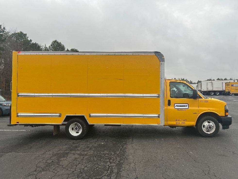 Light Duty Box Truck-Light and Medium Duty Trucks-GMC-2021-Savana G33903-Greensboro-NC-91,465\n\t\tmiles-$ 29,250 - Image 15