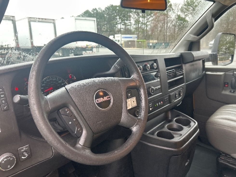 Light Duty Box Truck-Light and Medium Duty Trucks-GMC-2021-Savana G33903-Greensboro-NC-91,465\n\t\tmiles-$ 29,250 - Image 17