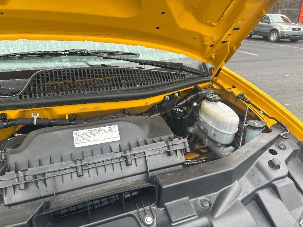 Light Duty Box Truck-Light and Medium Duty Trucks-GMC-2021-Savana G33903-Greensboro-NC-91,465\n\t\tmiles-$ 29,250 - Image 24