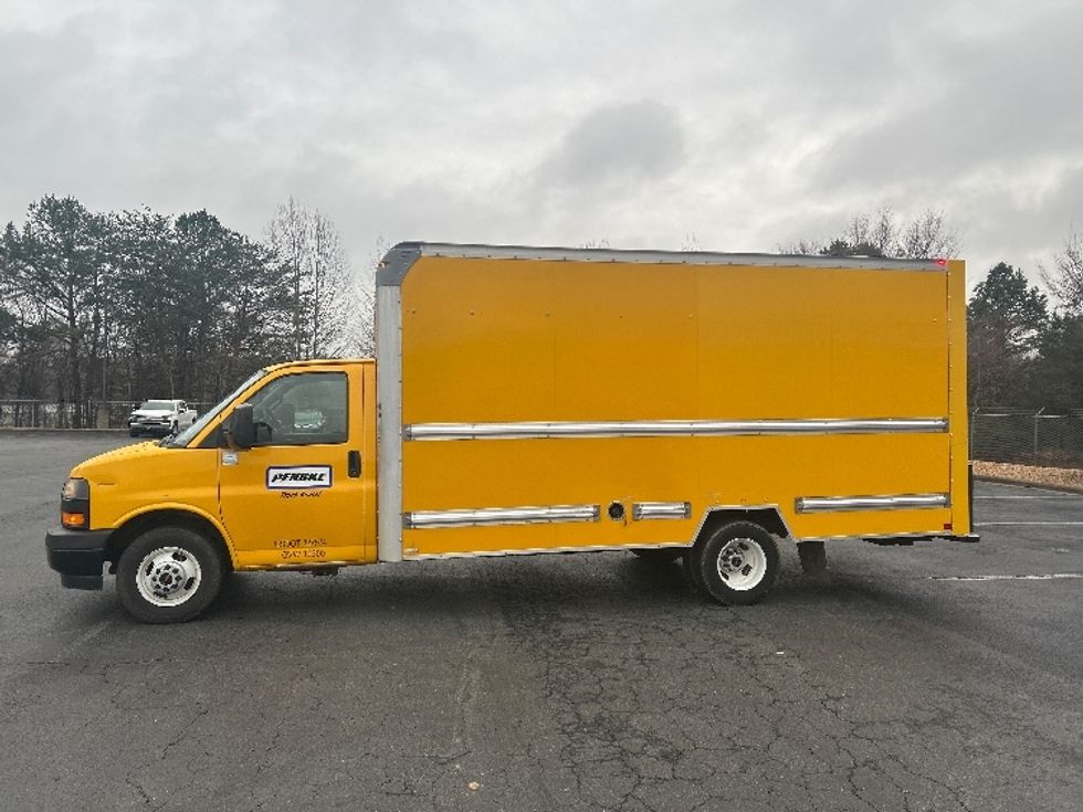 Light Duty Box Truck-Light and Medium Duty Trucks-GMC-2021-Savana G33903-Greensboro-NC-91,465\n\t\tmiles-$ 29,250 - Image 4
