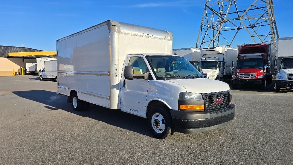 Light Duty Box Truck-Light and Medium Duty Trucks-GMC-2021-Savana G33903-Greensboro-NC-91,952\n\t\tmiles-$ 30,750 - Image 1