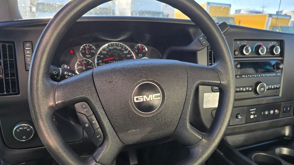 Light Duty Box Truck-Light and Medium Duty Trucks-GMC-2021-Savana G33903-Greensboro-NC-91,952\n\t\tmiles-$ 30,750 - Image 17