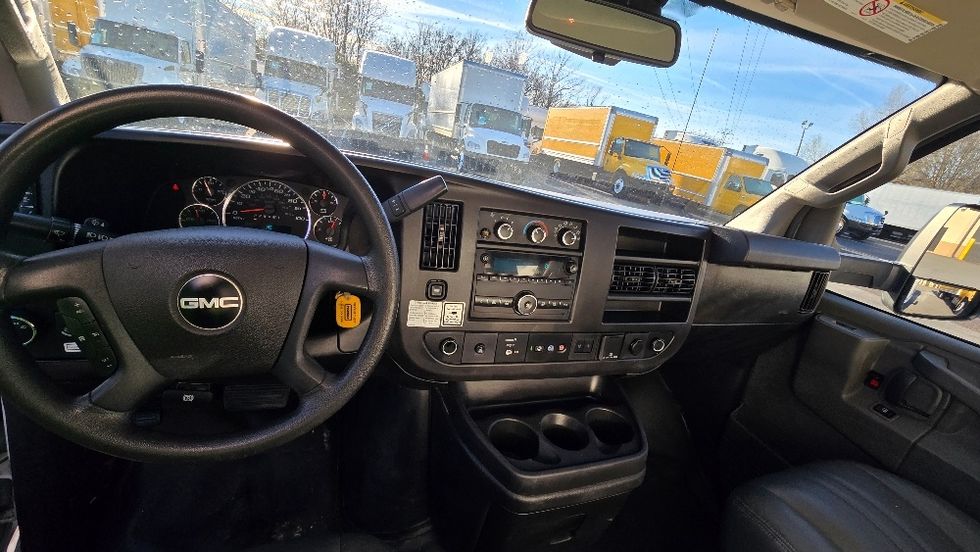 Light Duty Box Truck-Light and Medium Duty Trucks-GMC-2021-Savana G33903-Greensboro-NC-91,952\n\t\tmiles-$ 30,750 - Image 18