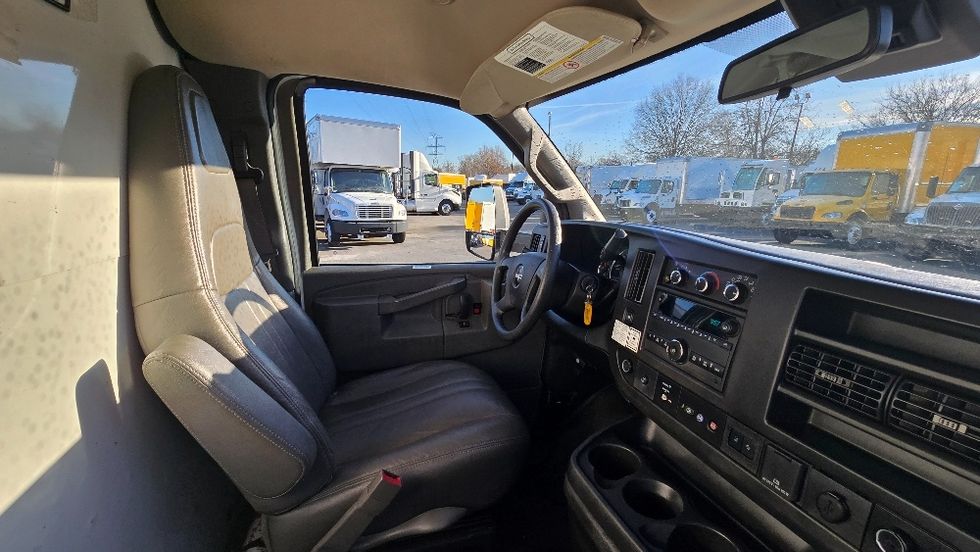 Light Duty Box Truck-Light and Medium Duty Trucks-GMC-2021-Savana G33903-Greensboro-NC-91,952\n\t\tmiles-$ 30,750 - Image 23