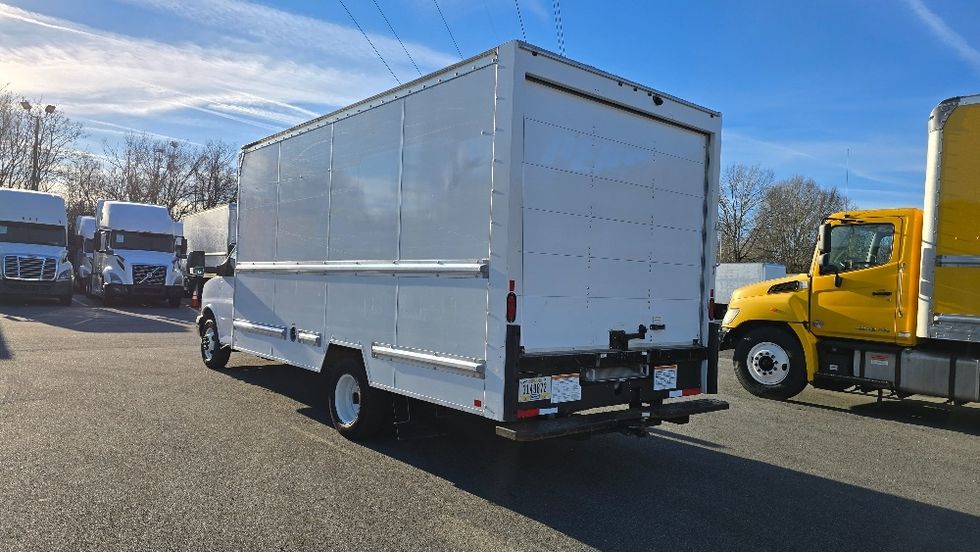 Light Duty Box Truck-Light and Medium Duty Trucks-GMC-2021-Savana G33903-Greensboro-NC-91,952\n\t\tmiles-$ 30,750 - Image 6