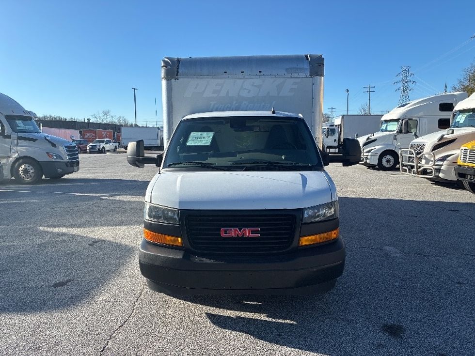 2021 GMC Savana G33903 Light Duty Box Truck